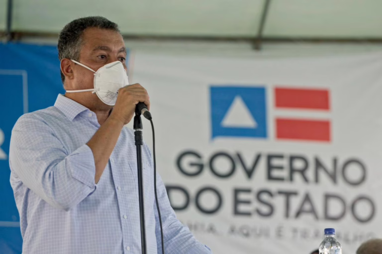 Rui recorre à justiça para tentar liberação da vacina Russa