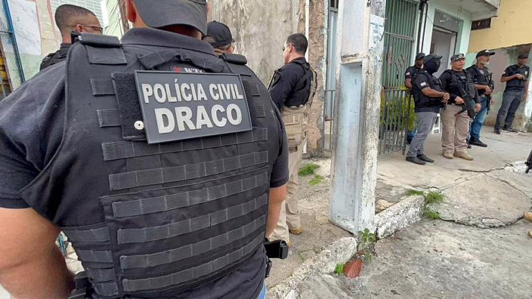 Ex-PM envolvido em extorsões é morto na RMS após resistir a prisão