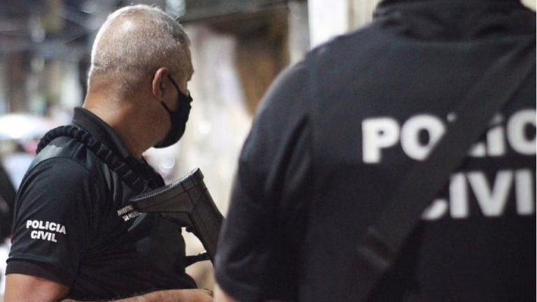 Dupla suspeita de homicídio é presa em Feira de Santana