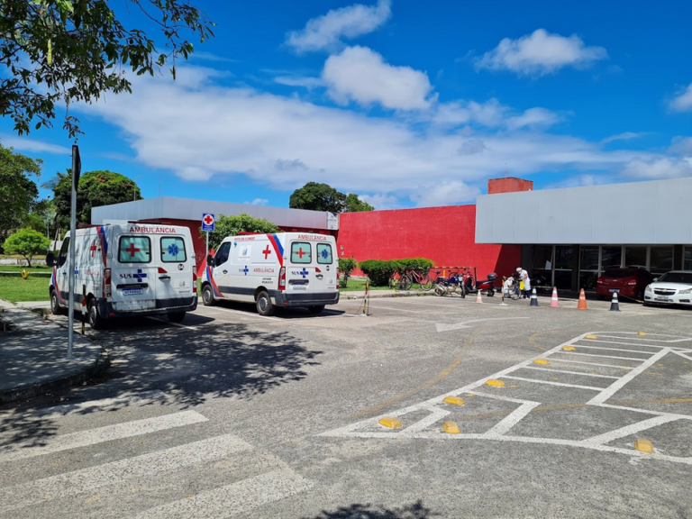 Mulher morre em fila da regulação esperando cirurgia de apendicite em Camaçari
