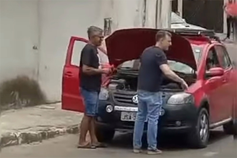 Luciano Huck grava quadro do “Domingão” em Camaçari; veja vídeo