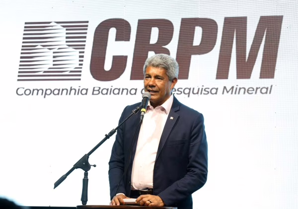 Estado firma parceria com empresa canadense para dobrar produção de energia solar