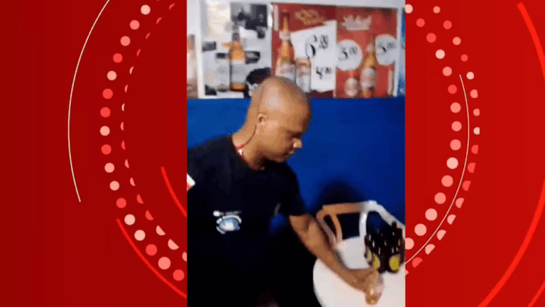 VÍDEO: Policial militar agride mulher com tapa no rosto e vítima o atinge com garrafa de vidro na cabeça em bar na Bahia