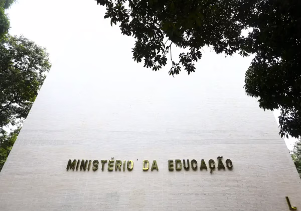 MEC criará protocolos para combater racismo em escolas