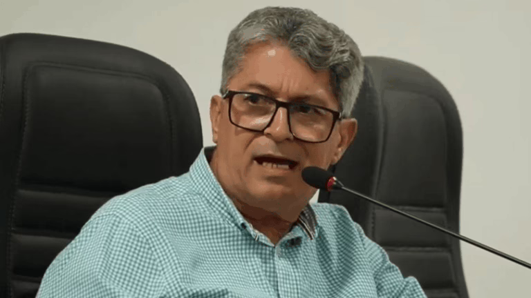 Aporá: Polícia investiga denúncia de prefeita após vereador insinuar que ela precisaria fazer DNA para descobrir pai de possível filho