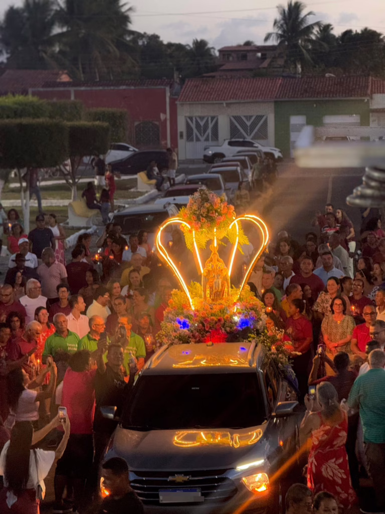 Fiéis celebram a Festa Nossa Senhora das Candeias com fé e emoção em Acajutiba