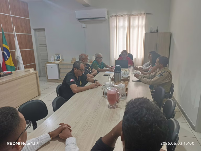 Reunião do CONSEG em Acajutiba debate segurança pública e apresenta novo comandante da 6ª CIPM