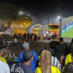 Acajutiba vai a campo: torcida lota a Praça Aquinoel Borges para assistir ao Brasil golear a Escócia por 3 a 0 na Copa do Mundo