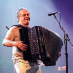 É oficial: Flávio José não vai cantar no São João da Bahia